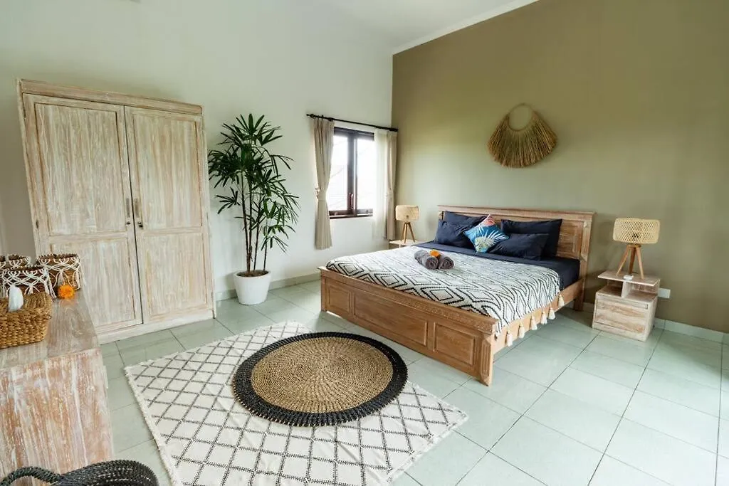 Lush Tropical Haven - 10 Minute Walk To Seminyak Beach ヴィラ スミニャック
