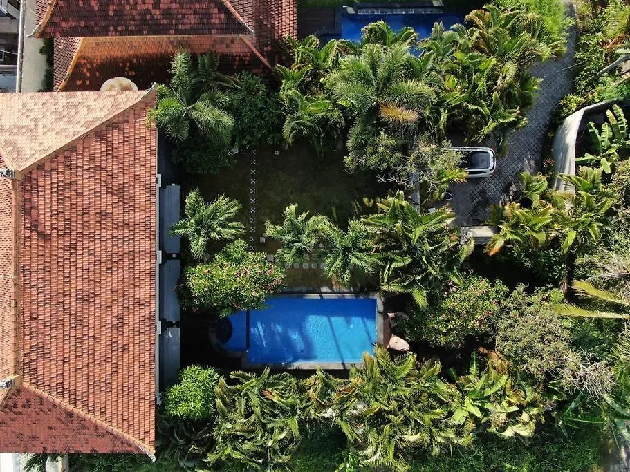 ヴィラ Lush Tropical Haven - 10 Minute Walk To Seminyak Beach